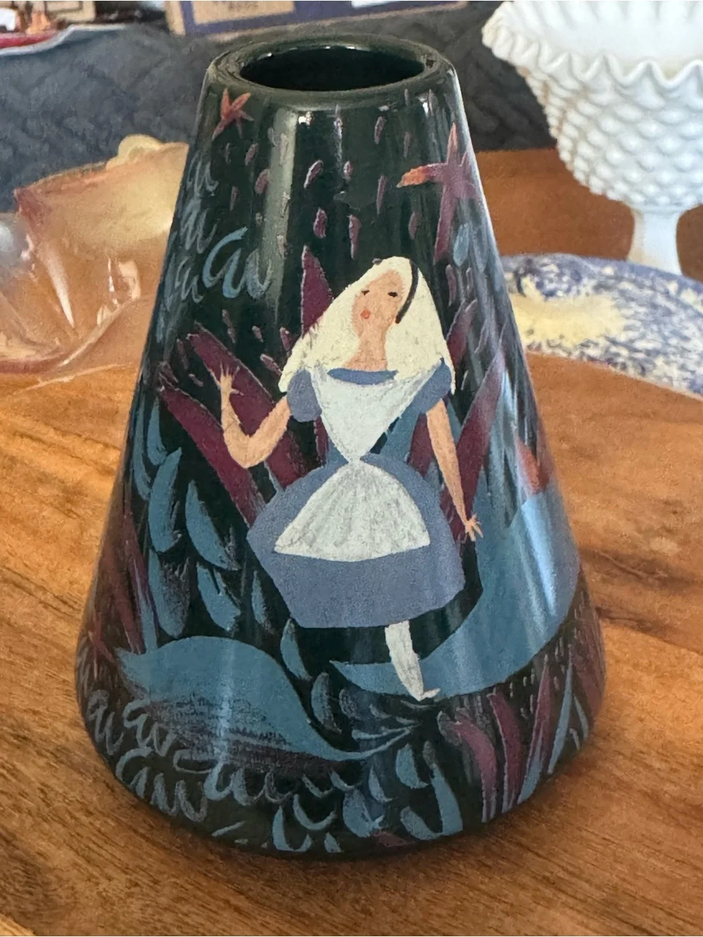 ✨Disney Alice in Wonderland 70th anniversary vase✨